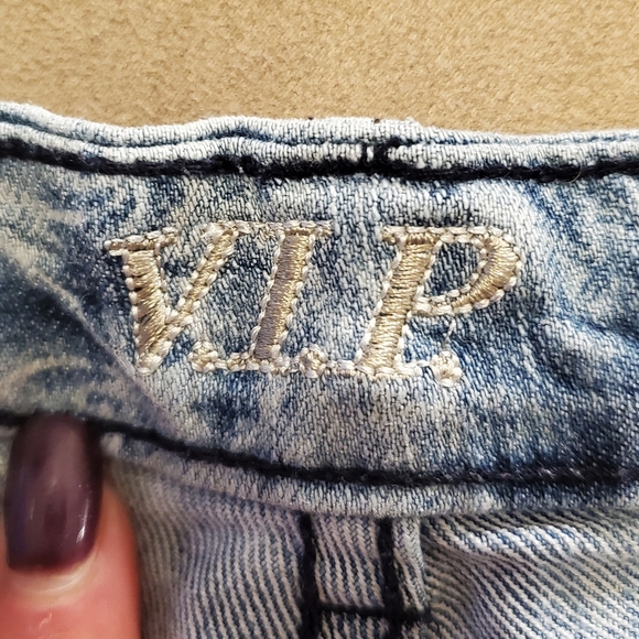 VIP Jeans - Picture 3 of 5